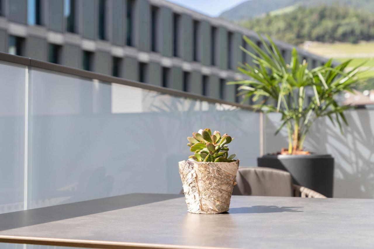 Nice Living Neue- Moderne Apartments Im Herzen Von Brixen - Kostenlose Brixencard - Ideal Fuer Familien, Paare, Geschaeftsreisende Und Allen Urlaubs Hungrigen Екстериор снимка