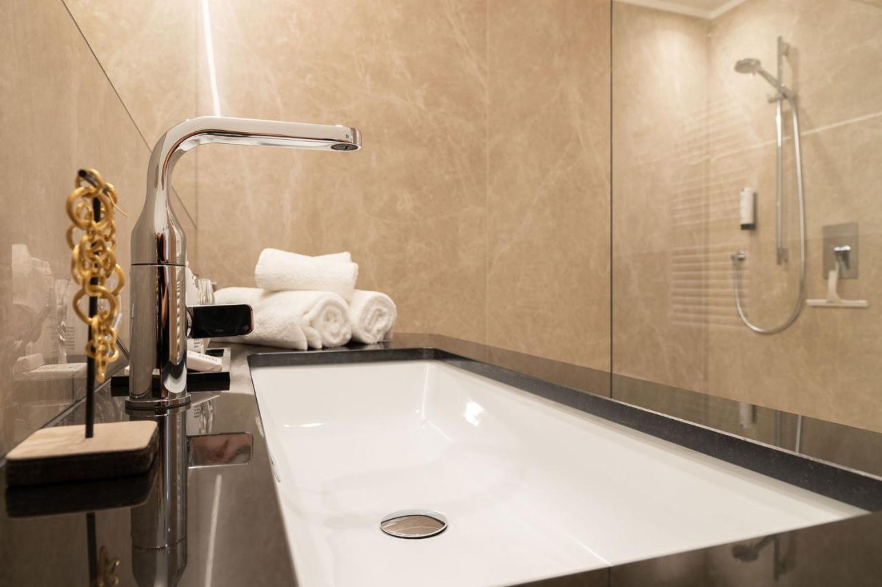 Nice Living Neue- Moderne Apartments Im Herzen Von Brixen - Kostenlose Brixencard - Ideal Fuer Familien, Paare, Geschaeftsreisende Und Allen Urlaubs Hungrigen Екстериор снимка